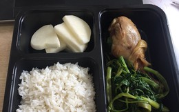Bị khách phản ánh suất cơm mua online quá tệ hại, chủ bếp nổi tiếng Hà Nội vào xin lỗi nhưng chỉ làm mọi người nổi giận
