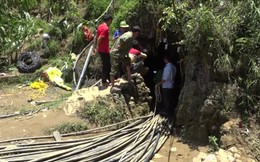 Cận cảnh hiện trường giải cứu nạn nhân mắc kẹt trong hang đá ở Lào Cai