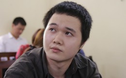 Tú ông cầm đầu đường dây Á hậu, MC bán dâm nghìn đô lẩm nhẩm lời bài hát trước phiên xử