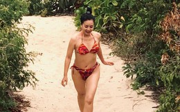 Nghệ sĩ Chiều Xuân tự tin diện bikini khoe thân hình ở tuổi 52