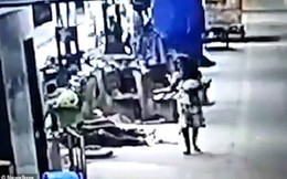 Cặp vợ chồng hiếm muộn ngang nhiên bắt cóc con người khác giữa ban ngày