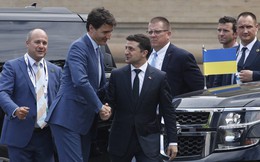 Đừng lo lắng, đã có Canada: Thêm người "chống lưng", từ nay Ukraine khỏi sợ Nga "bắt nạt"?
