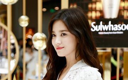 Clip đưa Song Hye Kyo lên top 1 tin hot nhất Hàn: Nhờ 1 câu nói của fan, mỹ nhân nở nụ cười đầu tiên giữa bão ly hôn
