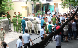 [VIDEO] Hàng chục cán bộ an ninh tạo rào chắn để ông Nguyễn Hữu Linh rời tòa