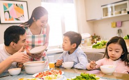 Bí quyết để trẻ ăn sáng với niềm hứng khởi chứ không phải cảm giác bị ép uổng