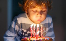 Các nhà khoa học giải thích tại sao thổi nến sinh nhật là một ý tưởng tồi