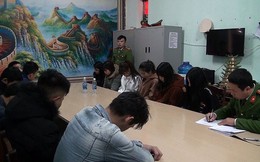 Cảnh sát đột kích quán karaoke phát hiện 13 nam nữ đang ‘phê’ ma túy