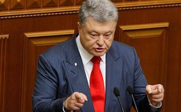 Tổng thống Poroshenko tuyên bố sẽ cấm cửa các quan sát viên người Nga