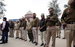 Pakistan trao trả trung tá phi công Ấn Độ bị bắt giữ tuần trước