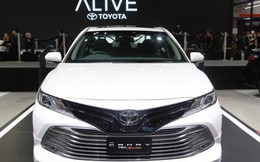 Toyota Camry 2019 chính thức ra mắt tại Việt Nam: Những chi tiết bị cắt giảm đáng tiếc
