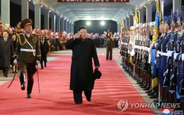 Trở về từ Nga, ông Kim Jong-un được người dân Triều Tiên chào đón long trọng