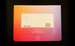 Đập hộp thẻ tín dụng Apple Card, chất liệu titan, thiết kế đơn giản và đẳng cấp