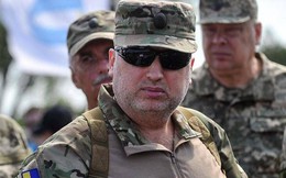 Quan chức cấp cao Ukraine từ chức và xin nhập ngũ