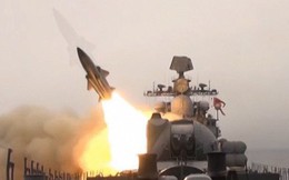 Video: Tàu chiến Nga phóng hàng loạt tên lửa diệt mục tiêu trên biển Nhật Bản