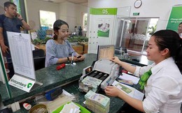 Phía sau lợi nhuận khủng của các ngân hàng
