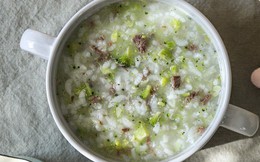 Mách các mẹ cách nấu cháo thịt bò bông cải cho bé vừa nhanh vừa ngon lại đủ dinh dưỡng