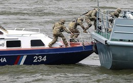 Nga bắn cháy tàu cá Triều Tiên, bắt 21 người