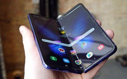 Samsung tuyên bố Galaxy Fold chịu được 200.000 lần đóng mở và cái kết khiến người dùng phải 'khóc thét'!