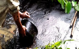 Toàn cảnh vụ đổ trộm dầu thải khiến người dân lao đao "khát" nước sạch