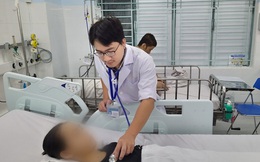 Sốt nhẹ rồi ngất, cô bé suýt chết vì căn bệnh khó ngờ