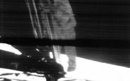 NASA đã phát sóng trực tiếp sự kiện Neil Armstrong đặt chân lên Mặt Trăng như thế nào?