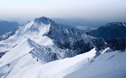 Báo Pháp đưa tin về căn cứ điệp viên Nga ở núi Alps, Moscow phản pháo