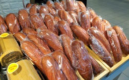 Giải cứu nông sản đợt dịch Covid-19: Hà Nội xuất hiện bánh mì thanh long 3.000 đồng/chiếc