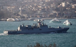 Thổ đe khóa yết hầu Bosphorus: Vây chặt tàu chiến Nga, chặn đường sống của QĐ Syria?