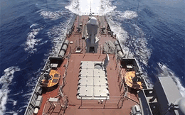 NÓNG: Giờ G sắp điểm, 2 tàu chiến Nga mang đầy tên lửa Kalibr lập lá chắn ngoài khơi Syria