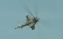 [ẢNH] Với 16 tên lửa chống tăng, Mi-28 Nga hủy diệt cả đoàn xe tăng phiến quân Syria