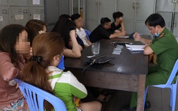 Sau tiệc sinh nhật, nhóm nhân viên quán karaoke rủ nhau thuê nhà "phê" ma tuý