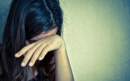 Thanh niên nhiều lần dụ dỗ bé gái làm chuyện người lớn