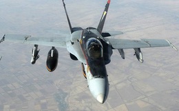 "Thót tim" chứng kiến giây phút tiêm kích F-18 Mỹ suýt bị Iran bắn hạ