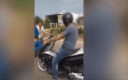 CLIP: Vượt ẩu bị thanh niên chặn đường "dằn mặt", tài xế xe tải có hành động được tất cả ủng hộ