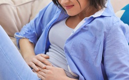 Phụ nữ bỗng dưng đau bụng dữ dội: Dấu hiệu của bệnh gì?