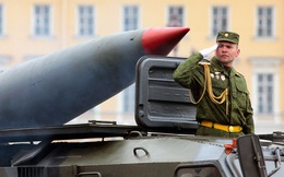 Vũ khí hạt nhân chiến thuật: "Trò chơi" mới đầy nguy hiểm giữa Mỹ và Nga