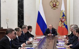 Ngả mũ trước Tổng thống Putin