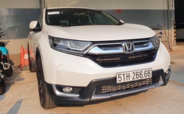 Vừa bấm được biển tứ quý 6, chủ nhân liền rao bán Honda CR-V với giá gần bằng Mercedes C-Class