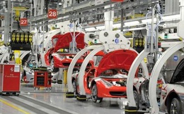 Đến lượt Ferrari ngừng sản xuất xe vì Covid-19