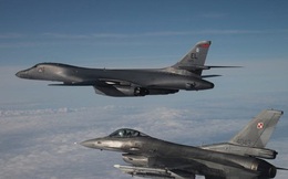 “Kỳ phùng địch thủ” MiG-29 và F-16 cùng hộ tống B-1B Lancer