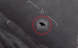 Mỹ giải mật thêm thông tin về UFO: Kích cỡ ngang một chiếc vali, có tốc độ khiến chiến đấu cơ nhanh nhất thế giới phải 'ngửi khói'