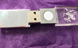'Cú lừa' cực mạnh mùa COVID-19: USB 'chống bệnh tật' thần thánh trị giá 8 triệu đồng hóa ra bán đầy ngoài đường với giá chỉ... trăm rưỡi