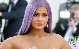 Kylie Jenner đáp trả cực gắt sau khi bị Forbes bóc phốt, tước mất danh hiệu "tỷ phú trẻ nhất thế giới"