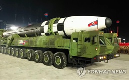 Triều Tiên phô diễn ICBM mới trong lễ duyệt binh, được dự đoán uy lực hơn Hwasong-15