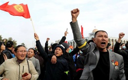 Từ mâu thuẫn tới biểu tình: Kyrgyzstan chứng kiến "giọt nước tràn ly" của cuộc tranh giành quyền lực gay gắt