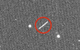 Tên lửa của NASA được phóng lên Mặt Trăng năm 1966 đang quay lại Trái Đất