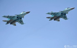 ‘Thú mỏ vịt’ Su-34 trang bị thêm vũ khí, thay đổi chiến thuật hoạt động