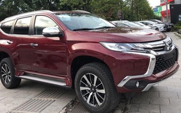 Sắp ‘tuyệt chủng’, Mitsubishi Pajero Sport máy xăng tồn kho xả hàng giảm giá 250 triệu đồng