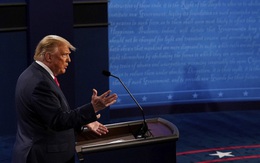 Trump "hạ giọng" cuộc tranh luận cuối: Nỗ lực phút chót để lội ngược dòng?