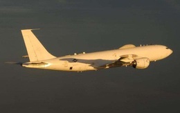 Máy bay “ngày tận thế” xuất hiện vào ngày Tổng thống Trump mắc Covid-19